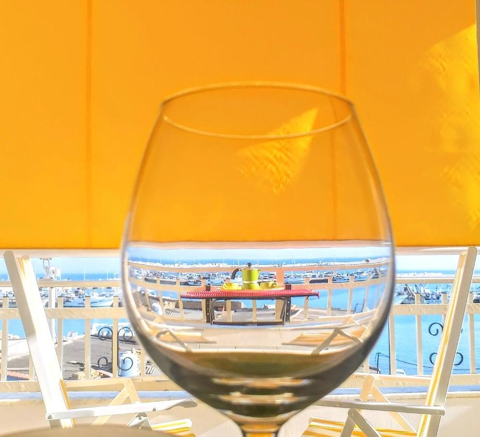 Casa Sunrise - Lovely Sea Front Apartment シャッカ エクステリア 写真